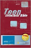 Teen Devotional Bible: Devotions for Teens, Written by Teens