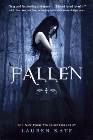 Fallen (Lauren Kate's Fallen Series #1)